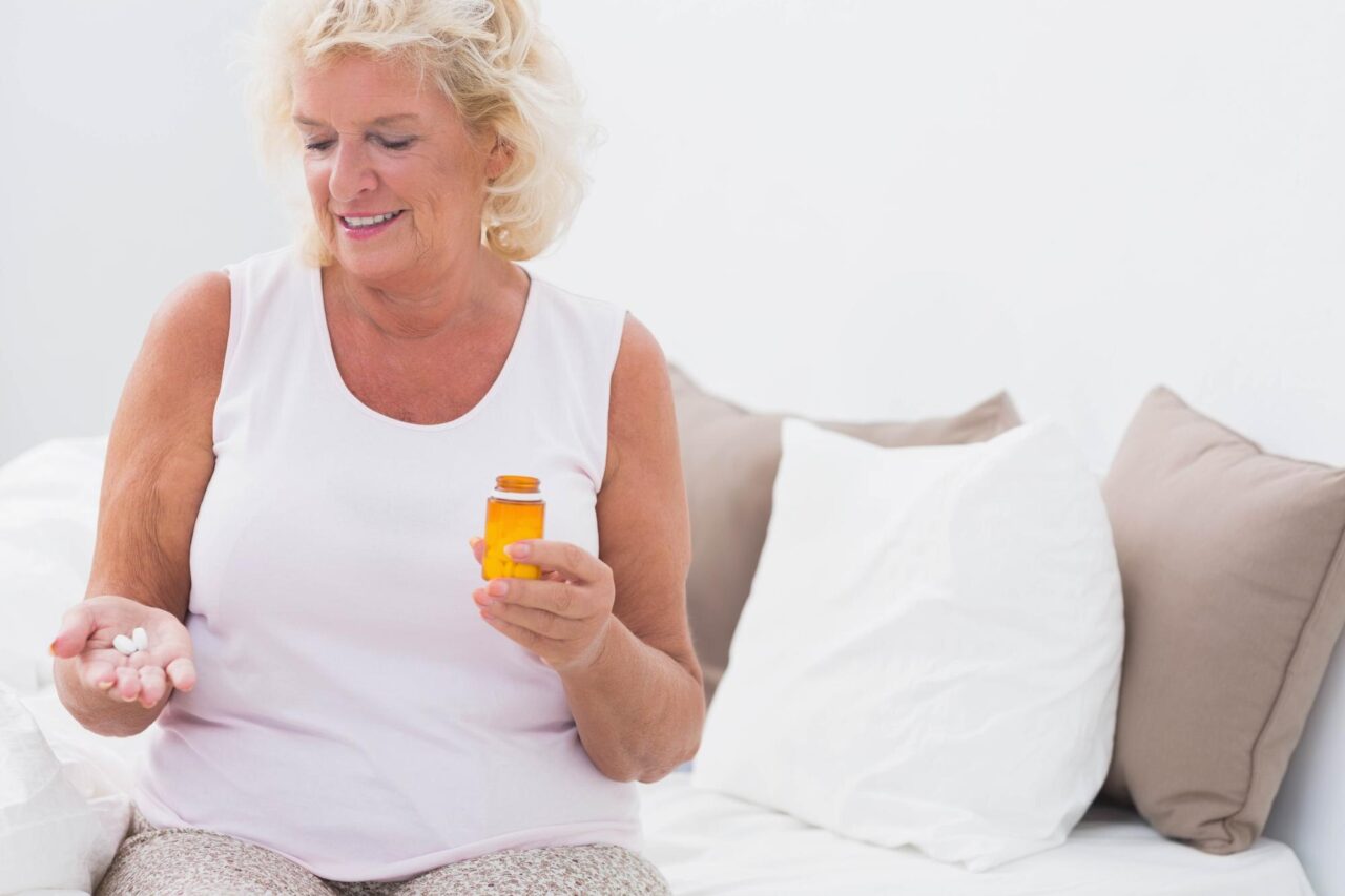 Calciul și vitamina D la menopauză: de ce trebuie acordată atenție sănătății oaselor