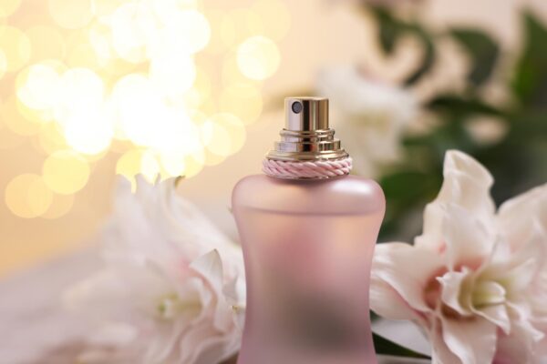 Parfumuri cadou pentru soție: idei elegante pentru o surpriză specială
